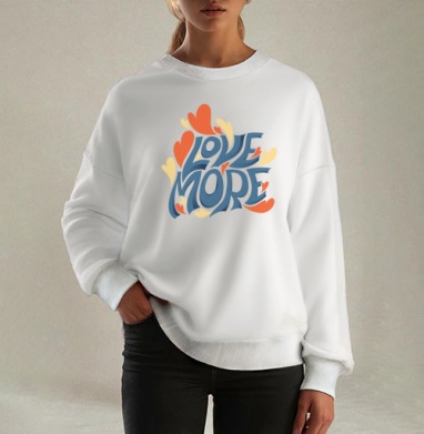Яркая футболка с надписью Love More и сердцами - Hbitik Pics