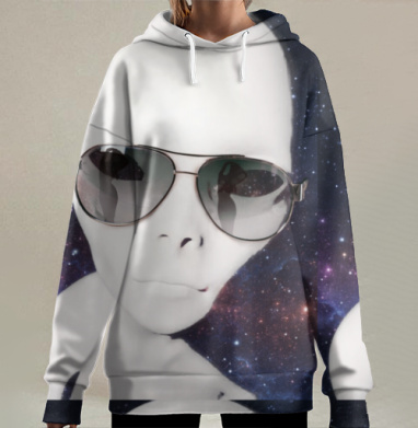 Инопланетянин в очках на фоне космоса – Чужой в солнечных очках, Hoodie Long Oversize 3D