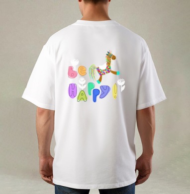 Яркая игрушка-конь с позитивной надписью Be Happy, Футболка / Мужская / Оверсайз / С принтом на спине