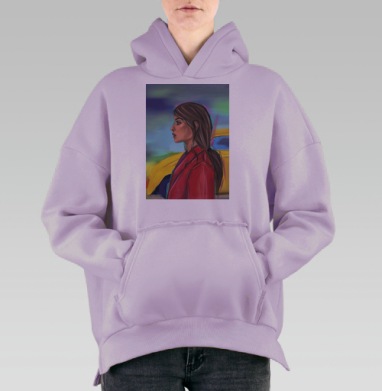 Женщина в красном пальто на фоне желтого автомобиля, Hoodie Oversize Fiolet, утепленная