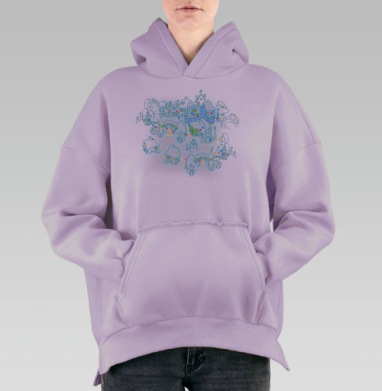 Старые дома с рождественскими огнями и снежинками на белом фоне, Hoodie Oversize Fiolet, утепленная