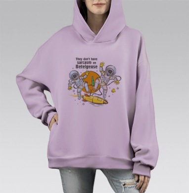 Два астронавта с бутылкой на фоне оранжевого круга на Бетельгейзе, Hoodie Mono Fiolet, оверсайз, утепленная